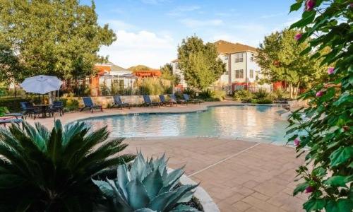 poolside lounge chairs